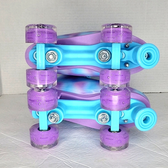 Skates - Picture 5 of 6